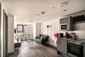 Smart 1 Bedroom Apartment in Liverpool Centre